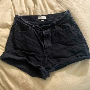 Abercrombie black shorts ON HOLD